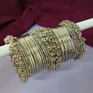 Chất lượng cao đồ trang sức oxy hóa Boho <span class=keywords><strong>Bangle</strong></span> <span class=keywords><strong>Set</strong></span> Antique Charm Đồng bằng kim loại Vòng đeo tay <span class=keywords><strong>Bangle</strong></span> <span class=keywords><strong>Set</strong></span> cho phụ nữ Ấn độ Oxy hóa đồ trang sức - Product Image 2