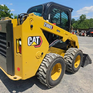 Livraison gratuite Chargeuse sur pneus CATERPILLAR 236D3 avec cabine EROPS, chauffage et climatisation. Accouplement rapide. Chargeur sur pneus auxiliaire hydraulique - Product Image 1