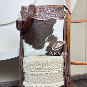 Mode dames frange usiné à la main en cuir sac à bandoulière grande capacité en cuir de vachette véritable conception florale sac à main pour femmes - Product Image 1