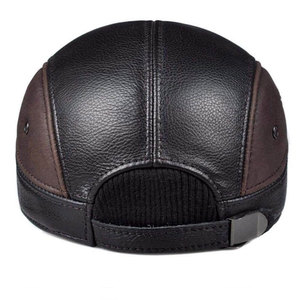 Gorra de béisbol de piel sintética Premium para hombre con aspecto vintage y ojales transpirables, elegante sombrero informal para exteriores - Product Image 3