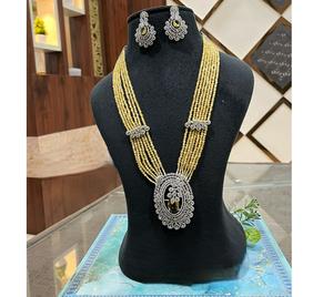 ชุดสร้อยคอพร้อมต่างหูประดับด้วยลูกปัดไฮโดรและพลอย CZ คุณภาพพรีเมียมเคลือบเงินสวยงาม เหมาะสำหรับงานแต่งงาน สำหรับผู้หญิง - Product Image 1