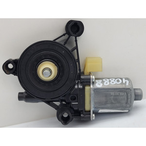 มอเตอร์ไฟฟ้าหน้าต่างด้านหน้าซ้าย AUDI A3 Sportback (8V4) 5Q0959802B CRKB (12>16) - Product Image 2