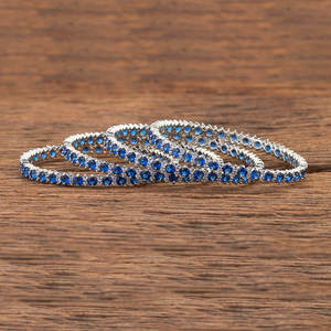 Bracelets en diamant américain classique 4 pièces en zircone cubique plaqué rhodium de longue durée pour dames - Product Image 1