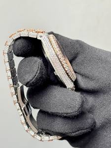 Montre pour homme personnalisée de haute qualité avec diamants en moissanite entièrement sertis, clarté VVS, bracelet en acier inoxydable de 22 mm, style hip-hop, sertissage à la main - Product Image 5