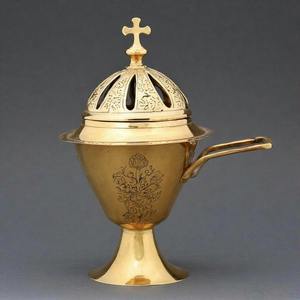 Brûleur d'encens suspendu en laiton à flamme de masse Encensoir suspendu Brûleur d'encens d'église vintage pour l'ambiance cérémonielle et spirituelle - Product Image 6