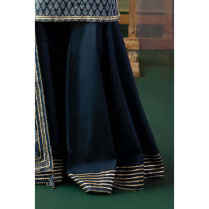 ชุดสูทผ้าลอนปักลายโกต้าสำหรับผู้หญิง 3 ชิ้น พร้อมผ้าคลุมไหล่พิมพ์ลาย รุ่น CL-62039 - Product Image 6