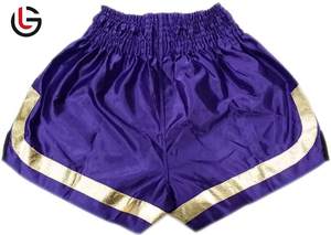 Vente en gros de shorts Muay Thai 100% polyester tissu satiné Muay Thai courts logos personnalisés impression de broderie fabriqués au Pakistan - Product Image 2