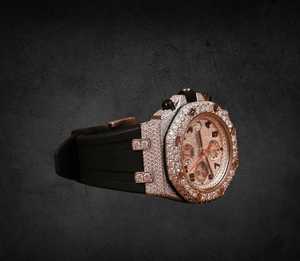 Montre Hip Hop de luxe antique 41 mm avec diamant Moissanite, affichage analogique, bracelet en caoutchouc 20 mm, boîtier tonneau, cadran en verre pour le style - Product Image 1