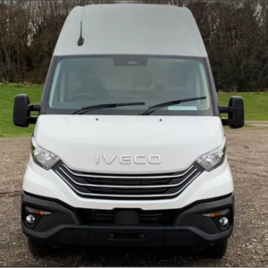 2025 blanco 35C18HA8 vagón automático 4100L H3 3.0ltr 180bhp diésel con asientos de cuero de cámara trasera de dirección derecha de 99 millas - Product Image 1