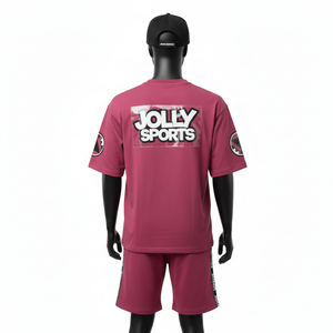 ชุดเสื้อยืดและกางเกงขาสั้นผู้ชาย ผ้าคอตตอนเจอร์ซีย์พรีเมียม GSM เนื้อผ้านุ่ม ระบายอากาศได้ดี สีมารูน โลโก้แบบรีดร้อน ชุดวอร์มขาสั้นผู้ชาย - Product Image 6