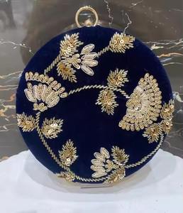 Bolso de mano con forma de lujo de la mejor calidad, monedero de noche bordado hecho a mano, duradero para eventos especiales, ocasiones festivas - Product Image 4