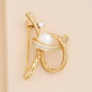 เข็มกลัดปาร์ตี้ไข่มุกสุดชิคพร้อมคริสตัล rhinestones และดีไซน์ดอกไม้ - Product Image 1