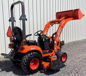 En gros : Tracteur Kubota BX-23S, tondeuse, rétrocaveuse, chargeur frontal, godet de terrassement, moteur numérique, pompe, cœur de moteur - Product Image 2