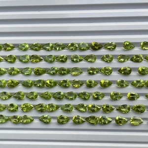 Pierre précieuse naturelle de péridot taille poire, pierre semi-précieuse verte, taille 7x5 mm, pierre de naissance d'août, Mehrajudin Gems, tiers - Product Image 1