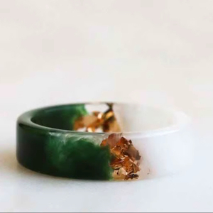 Resin Acrylic Rings Round Shape Handcrafted Love Ring Women Party Jewelry Wholesale Supply for Best Price - Product Image 1