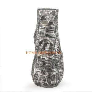 Vases et pots à fleurs en aluminium et métal attrayants de grande taille de la meilleure qualité faits à la main Vase et pots en métal de conception unique en Inde - Product Image 6
