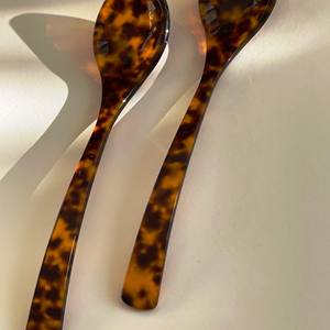 Juego de Servir Ensaladas Mirha International, Tamaño S, Madera Natural con 2 Espátulas, Utensilios Hechos a Mano Sostenibles, Aptos para Congelador - Product Image 5