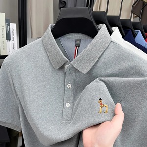 Alta nueva camiseta Polo de manga corta de verano nueva tendencia de verano lindo perro bordado Diseño camiseta casual coreano golf ropa de hombre - Product Image 2