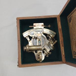 Sextant marin antique noir nautique en gros avec boîte en bois Instrument de navigation maritime pour cadeau de décoration de bureau à domicile - Product Image 6