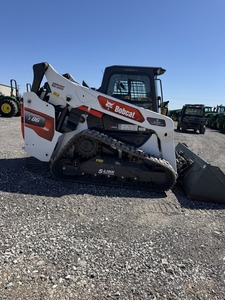 Cargadora sobre orugas Bobcat T86 con accesorio Mulcher, carga nominal de 40 toneladas, condición usada para máquinas de construcción - Product Image 2