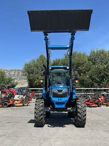 Tracteur LS MT473CPS avec chargeur frontal, idéal pour l'agriculture, le calage des balles de foin, le labourage, l'entretien des terres. Prêt à être expédié. - Product Image 4