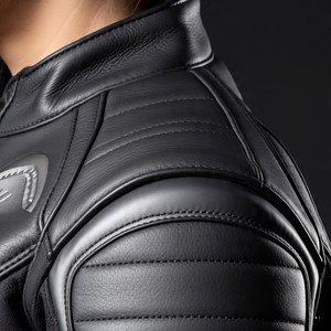 เสื้อแจ็คเก็ตหนังสำหรับขี่มอเตอร์ไซค์แบบสั่งทำพิเศษ หนังวัวแท้ OEM - Product Image 3