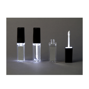 Tubo de Brillo Labial de Plástico de 7 ml, Marca OEM - Product Image 1