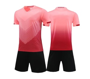 Ventes en gros de maillots de football américains personnalisés, vêtements de football tendance avec design par sublimation, tissu en maille - Product Image 6