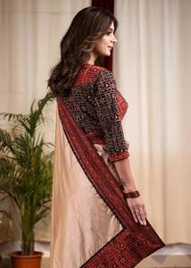 Saree fantaisie a lancé la soie modale lourde - Product Image 4