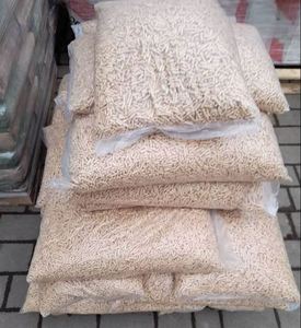 Pellets de Madera de Calidad de 6-8 mm en Bolsas de 15 kg / Combustible de Biomasa para Calefacción, Pellets de Madera a Granel al por Mayor - Product Image 3