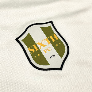 Conçu sur mesure Maillot de football respirant à séchage rapide pour hommes Retro Youth Soccer T Shirt OEM Sportswear - Product Image 1