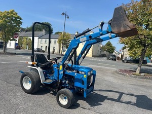 New Hollandss 1220 22HP 4WD Gear Drive Tractor compacto con bomba de carga y rodamiento-Uso agrícola ecológico - Product Image 4