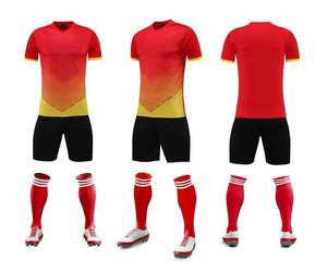 Conjunto de uniforme de fútbol sublimado de alta calidad a granel con características de secado rápido transpirables antibacterianas de poliéster 100% para todas las estaciones - Product Image 4
