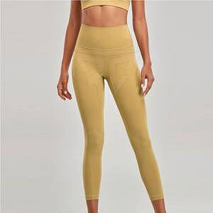 Confortable facile à porter femmes solide motif 2 pièces Gym Yoga ensemble conception personnalisée respirant séchage rapide de haute qualité en gros - Product Image 5