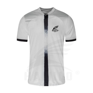 เสื้อฟุตบอลคุณภาพสูงสั่งทำพิเศษ แขนสั้นสำหรับฤดูร้อน ผ้าโพลีเอสเตอร์ 100% แห้งเร็ว คอวี ดีไซน์ล่าสุด ขายส่ง - Product Image 1