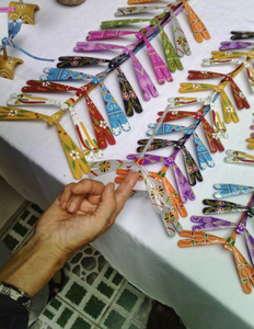 Juguete de libélula de bambú vietnamita tradicional, regalo artesanal de LOTO AZUL - Product Image 4