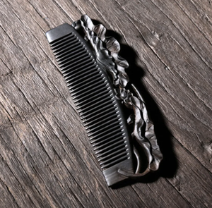 Peine de Bambú Ecológico Hecho a Mano con Dientes Finos, Color Negro, Marca Tayyab, para Uso en el Hogar y Salón de Belleza - Product Image 2