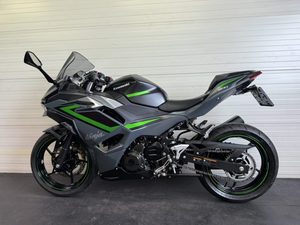 Nueva Motocicleta Deportiva <span class=keywords><strong>Kawasaki</strong></span> <span class=keywords><strong>Ninja</strong></span> 500 2026 para Ensamblar - Product Image 2