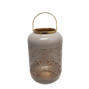 Lanterne ronde en fer au design classique avec poignée bougeoir rose et or pour la décoration de Noël à la maison et au jardin - Product Image 1