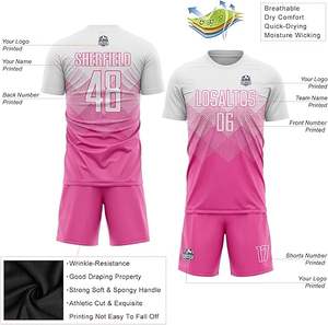 Ensemble de maillots de football personnalisés par sublimation pour équipes, polyester hautement respirant, service OEM pour nom et logo, haut et short de football - Product Image 1