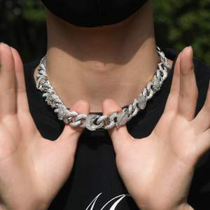 Offre Spéciale Argent 925 14K 16mm Iced Devil Eye Diverses Planètes Chaîne Cubaine pour Hommes Premium Moissanite Colliers - Product Image 1