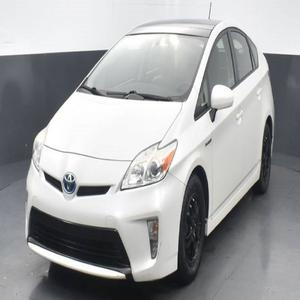 Toyota Prius 2015 Usado en Buen Estado, Volante a la Izquierda, Asientos de Cuero, Neumáticos R17, Automático, Techo Panorámico, Faros LED - Product Image 1