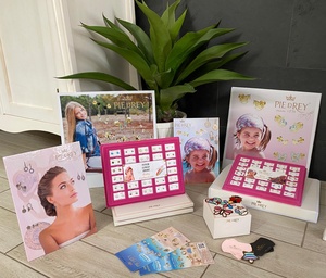 Pendientes de moda de oro sólido de 9K (disponibles 10k-14k-18k) Flor mujeres niños clip de oreja tornillo trasero hecho en España - Product Image 6