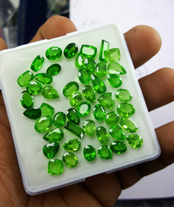 Piedras preciosas facetadas de tsavorita natural de alta calidad, 3x5 A 5x7 MM, tamaños calibrados, corte ovalado verde con certificado GIA - Product Image 6