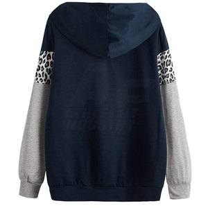 Sudaderas con Capucha para Mujer, Diseño Personalizado con Logotipo Frontal, Corte Ajustado, Tela de Algodón y Poliéster - Product Image 2
