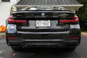 Voiture d'occasion haut de gamme 2021 B-MW M550i xDrive 523 ch Turbo V8 - Product Image 3