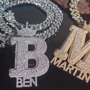 Plata 925 de alta calidad, chapado en oro blanco de 14 quilates, hebilla de corona helada personalizada, colgante de combinación de nombre de letra personalizado - Product Image 6