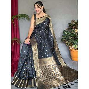 Impresionante Sari de Seda Tejida con Zari Negro con Blusa para Bodas - Product Image 4