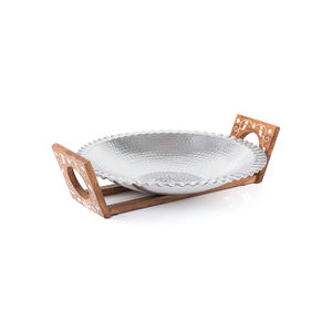 Cuenco de metal martillado de plata con mango de madera, plato de servicio artístico personalizable, centro de mesa decorativo, vajilla - Product Image 1