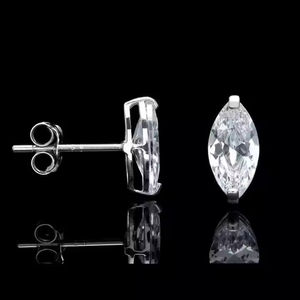 Pendientes de tuerca de diamante cultivado en laboratorio, pendientes de regalo de Plata de Ley 925, pendientes de tuerca de moissanita de corte Marquesa 2TCW, regalo de cumpleaños para - Product Image 3